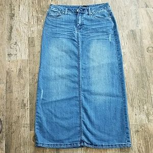 Baccini Distressed Jean Skirt